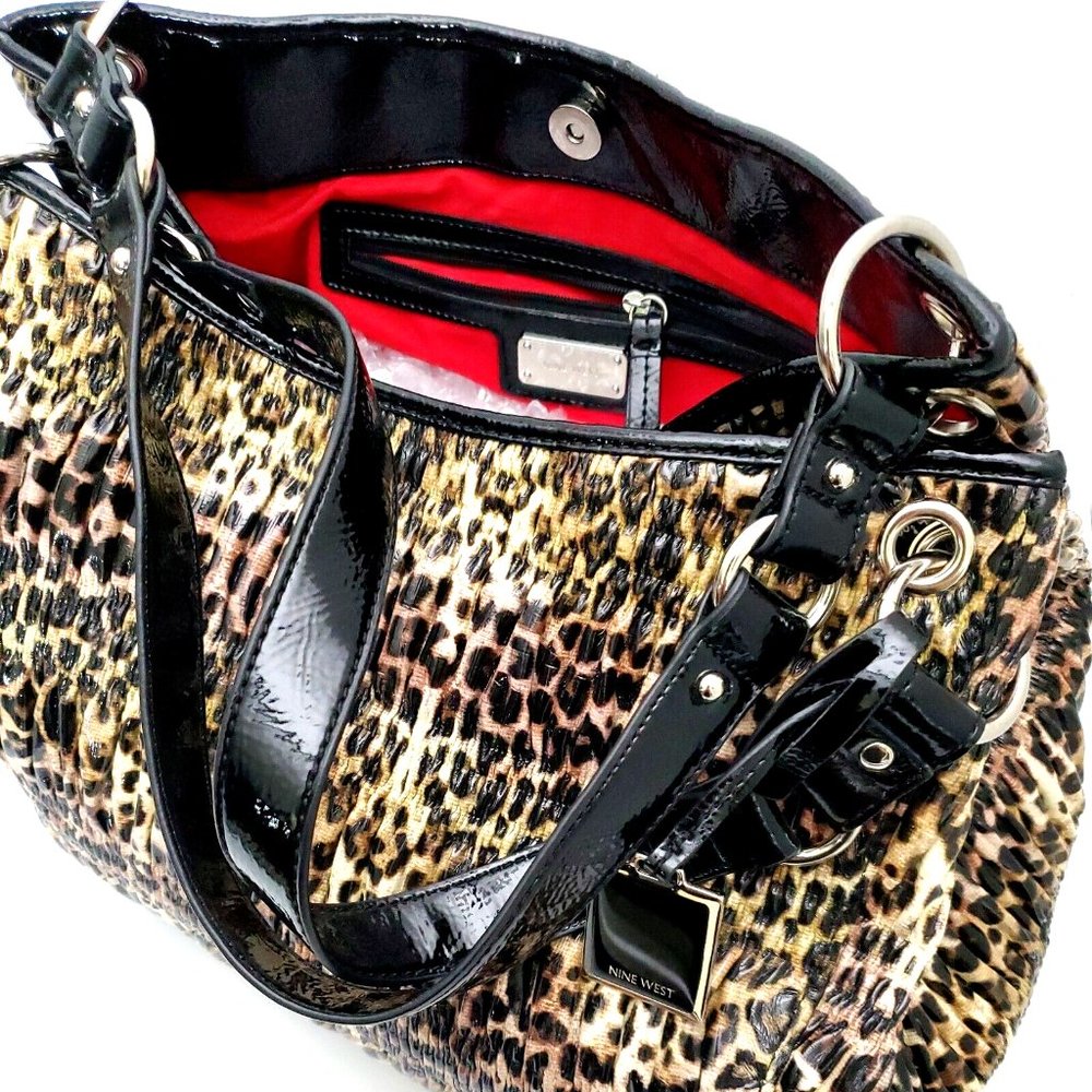 Nine West Wide Leopard / Cheetah Print Patent Faux Leather Purse Black Bottom - Picture 2 of 12